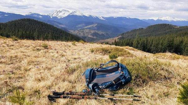 Comment organiser un camping pour une expédition de randonnée en région de plateaux?