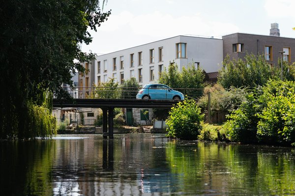 Quels sont les meilleurs circuits pour une randonnée dans les montagnes de l'Atlas, Maroc : conseils et équipements ?